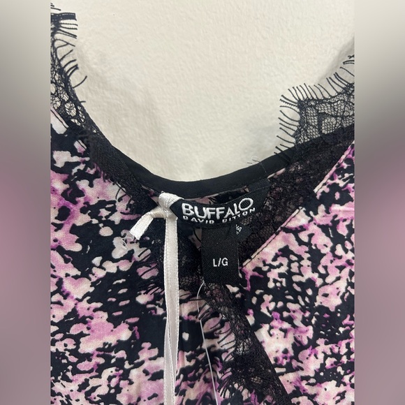 Buffalo David Bitton floral lace romper size L - Picture 4 of 8